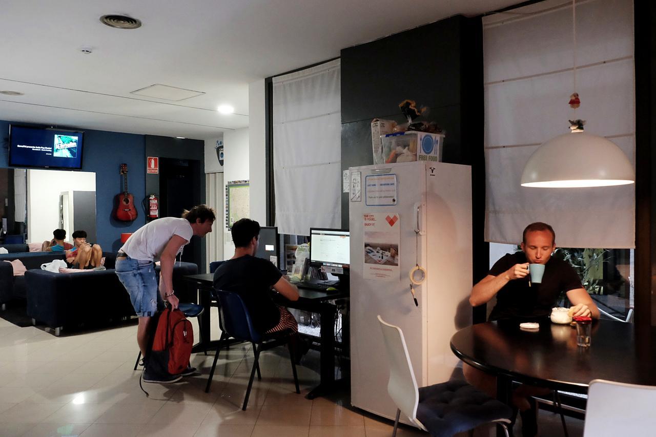Alternative Creative Youth Hostel Βαρκελώνη Εξωτερικό φωτογραφία
